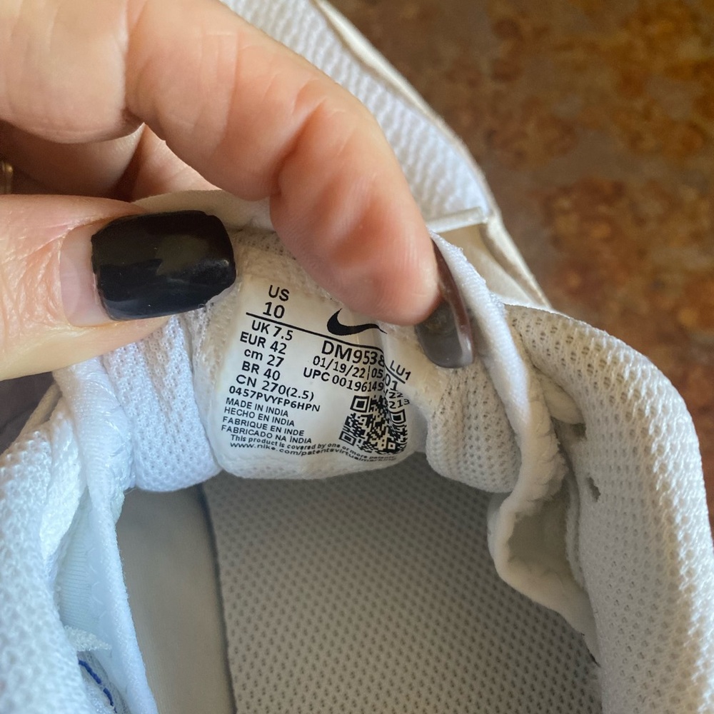 New Nike Air white purple shoe - Picture 5 of 10